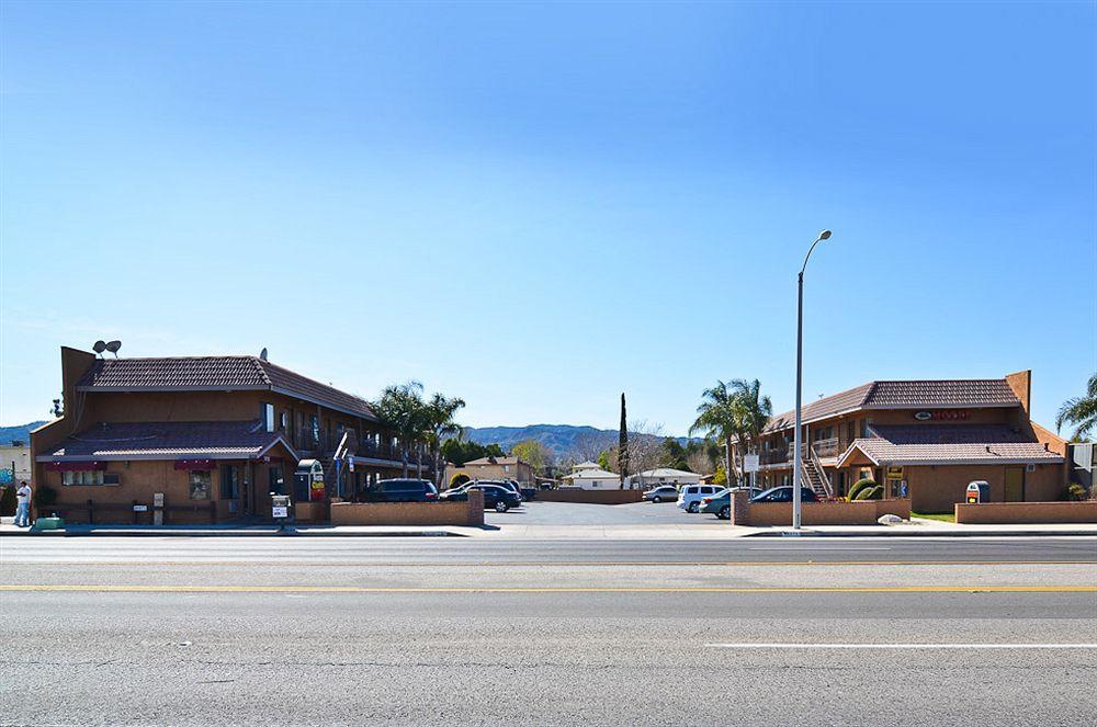 Santa Clarita Motel - Near Six Flags Magic Mountain - Valencia מראה חיצוני תמונה