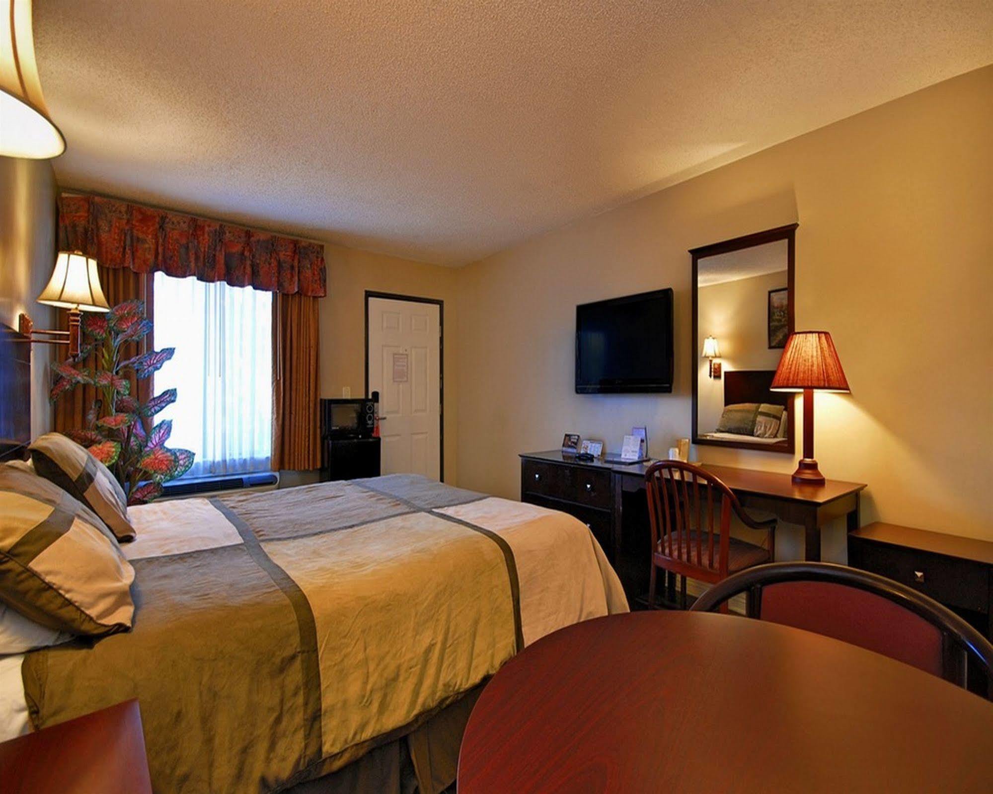Santa Clarita Motel - Near Six Flags Magic Mountain - Valencia מראה חיצוני תמונה